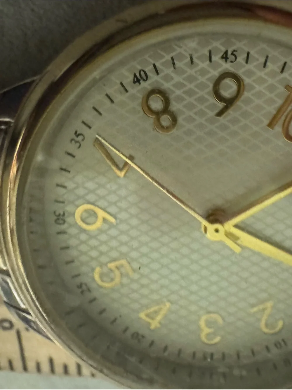 Classic Unisex Silver-Tone Link Watch New Battery